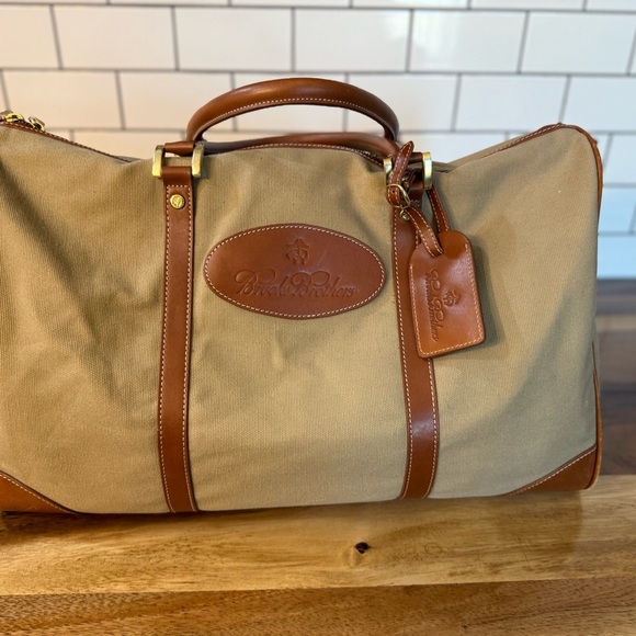 Brooks Brothers Travel Bag - Picture 1 of 8